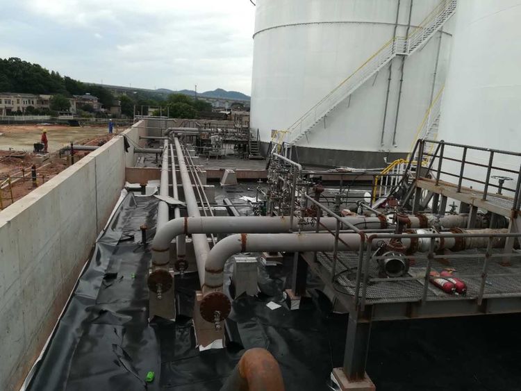 土工膜在油廠儲油罐中用多厚的合適？